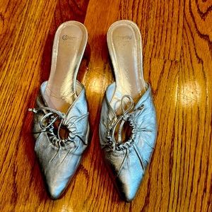 Kitten hill mules. Good condition. Good quality, made in Spain. Leather